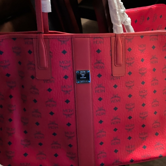 Authentic MCM - Picture 4 of 16